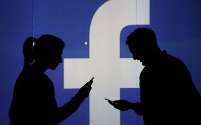 Komu zależy na regulacji Facebooka?
