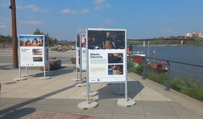 “Nurt tradycji rzemiosło z brzegów Wisły” – na Bulwarach Wiślanych można już oglądać wystawę 