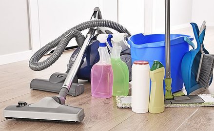 Jak kupować odkurzacze, detergenty i naczynia żaroodporne - poradnik dla konsumentów
