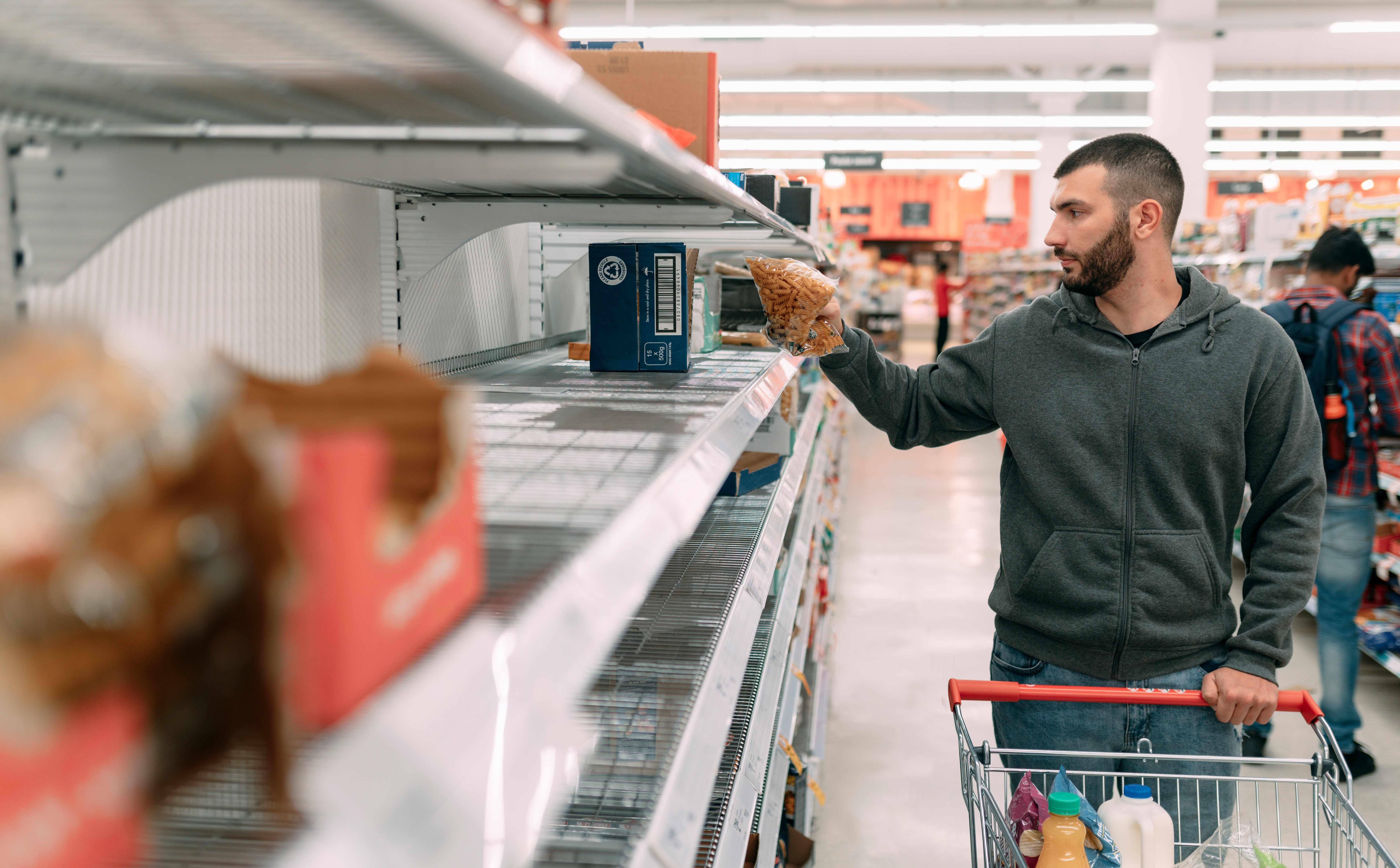 Znów problemy z KSeF. Tym razem grożą nam puste półki sklepowe