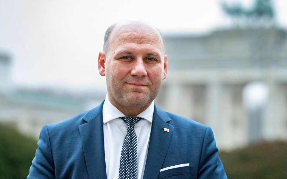 Wiceminister Szymon Szynkowski vel Sęk: Staramy się użyć naszych kontaktów, aby przekonać Węgry do zmiany stanowiska