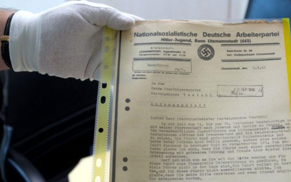 Dokumenty niemieckie zarekwirowane przez policję