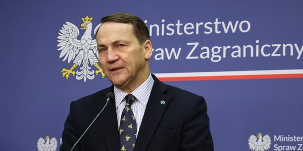 Sikorski pisze o Grenlandii. To reakcja na decyzję Donalda Trumpa