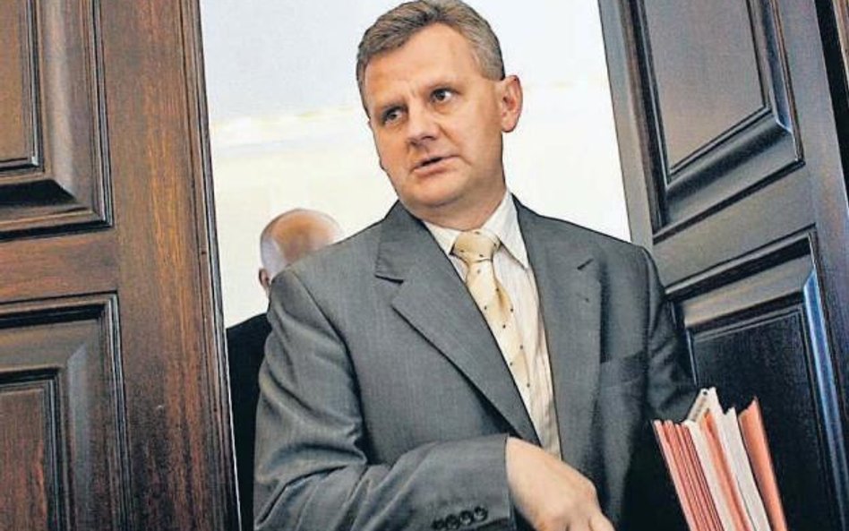 Minister skarbu Aleksander Grad poprosił, by CBA i ABW skontrolowały zamówienia spółek Skarbu Państw