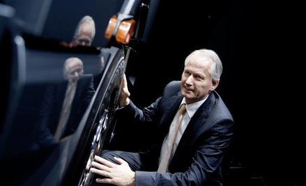 Globalni, na ile możliwe. Lokalni, na ile koniczne