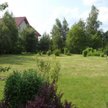 Ogrodzona, uzbrojona działka o powierzchni 1003 mkw. w Wiązownie została wystawiona z ceną 190 tys. 