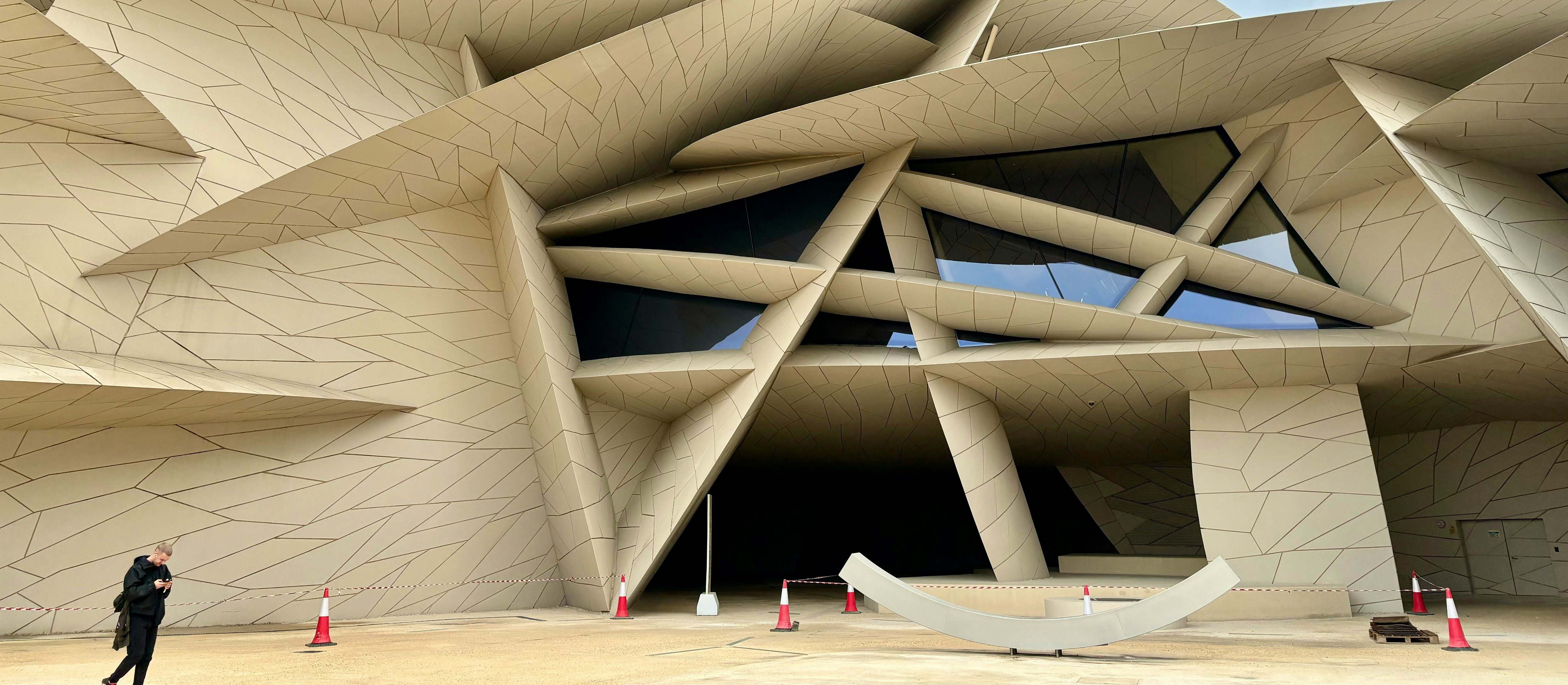 Wyścig zbrojeń w świecie sztuki. Potęgi Bliskiego Wschodu toczą wojnę o prestiż