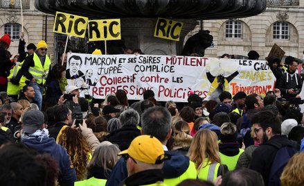 Francja: Żółte kamizelki znów na ulicach. 17 weekend protestów