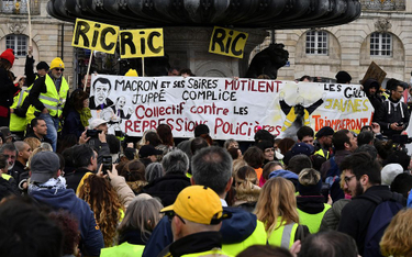 Francja: Żółte kamizelki znów na ulicach. 17 weekend protestów