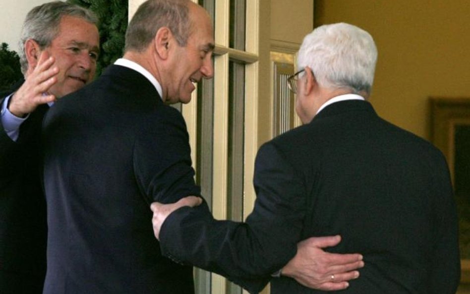 George W. Bush , Ehud Olmert i Mahmud Abbas