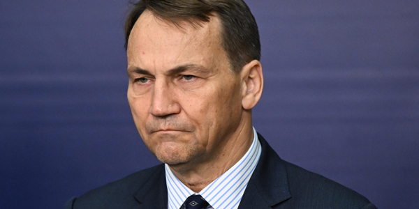 Radosław Sikorski: Otwarcie przejść granicznych z Białorusią? Zależy od uwolnienia Poczobuta