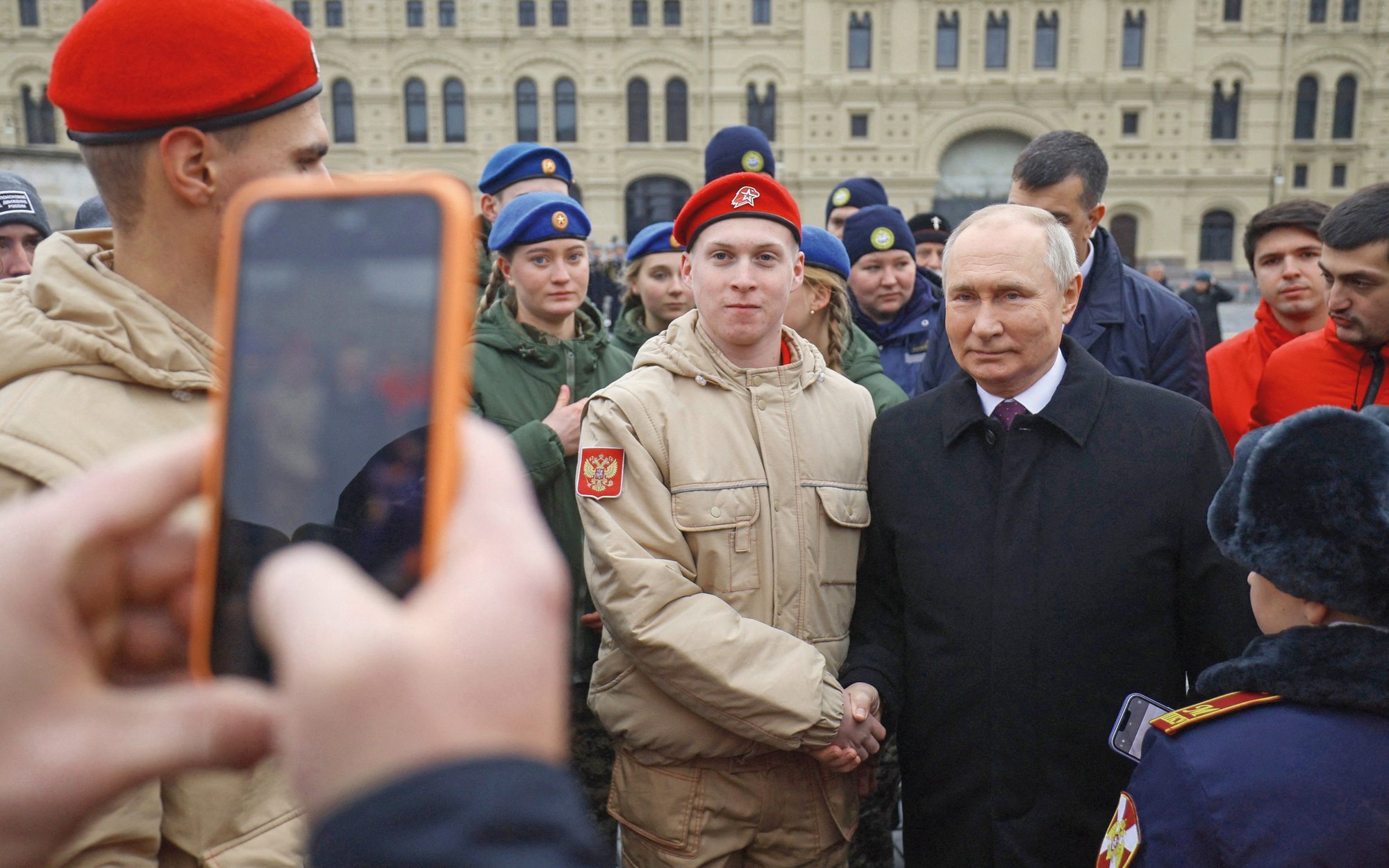 Tak młodzi Rosjanie uczą się uwielbiać przemoc państwa