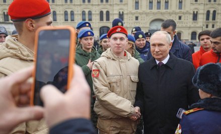 Dzięki mediom społecznościowych militarystyczne idee Junarmii szybko rozprzestrzeniają się wśród ros