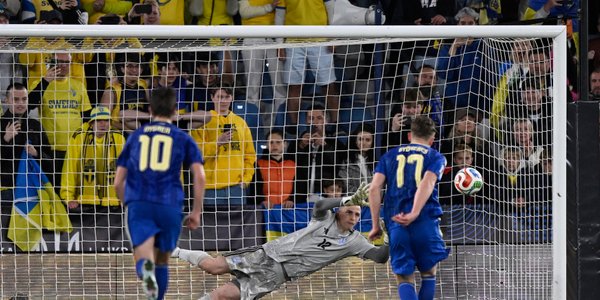 Szwecja rozgromiła Ukrainę 3:1. Potter budzi giganta przed finałem