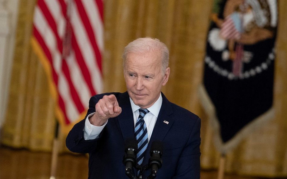 Biden: Europa nie chce odciąć Rosji od SWIFT. Scholz: Nie w tej chwili