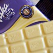 Producent wegańskich słodyczy podpadł właścicielowi Milki. Przez kolor opakowania