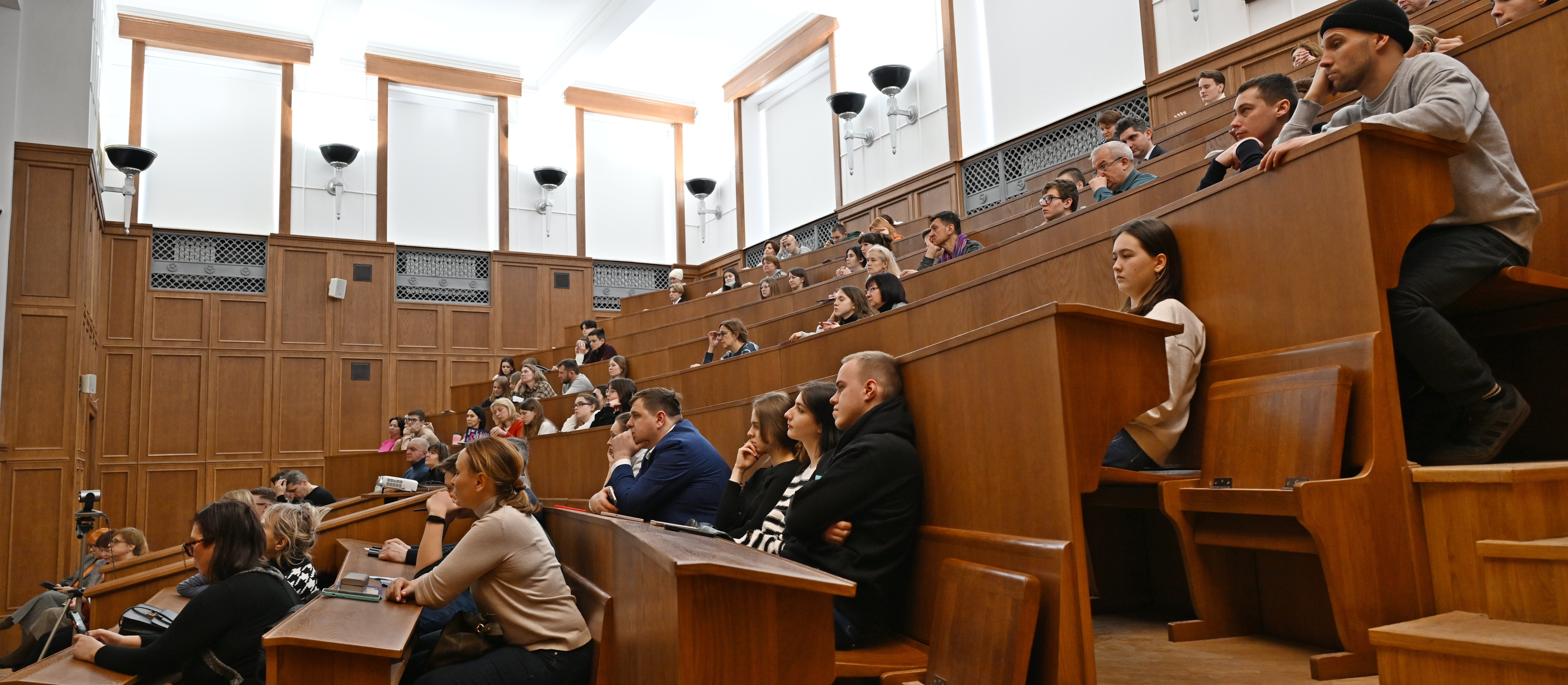 Ten kierunek studiów wybrało ponad 43 tys. osób. Eksperci wskazują jeden problem