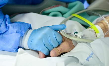 We Włoszech zmarło 94 lekarzy i 26 pielęgniarek