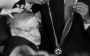 Hawking o śmierci: Zepsute komputery nie idą do nieba