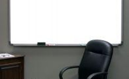 Jak sprawnie zbyć udziały lub akcje