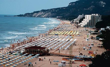 Jakaś kiełbasa, jakaś mielonka. Żadna rewelacja – poza ciepłym morzem – wspomina ośrodek na plaży po