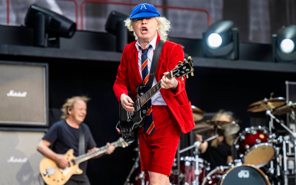 AC/DC podczas koncertu w Pradze