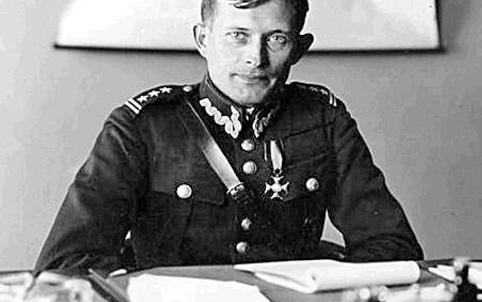 Decyzję o poddaniu Lwowa Sowietom podjął gen. Władysław Langner. Na zdjęciu w 1932 r., jeszcze w sto