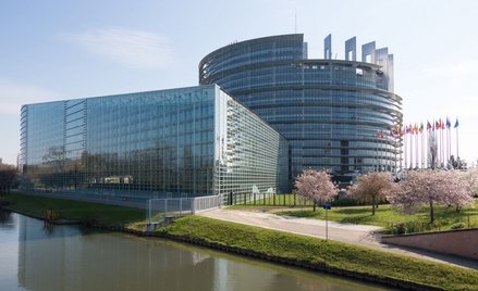 Parlament Europejski 10 marca przyjął rezolucję z zaleceniami dla Komisji Europejskiej dotyczącymi n