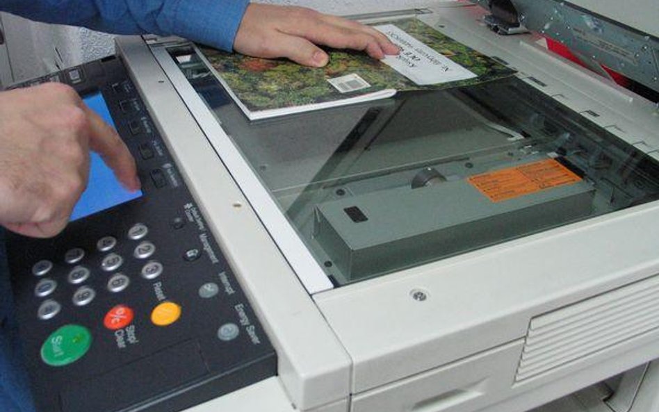 Zdaniem ministra finansów kopie faktur trzeba drukować