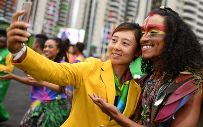 Chińska reprezentacja olimpijska podczas powitania w Rio de Janeiro.