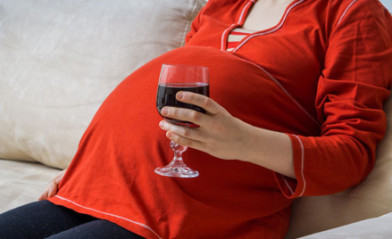 Dzieci pijących matek nie mają równego startu