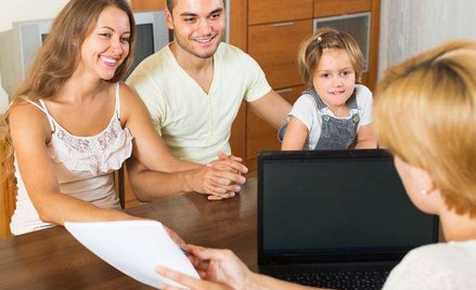 NIK: asystenci rodziny są skuteczni, ale źle opłacani