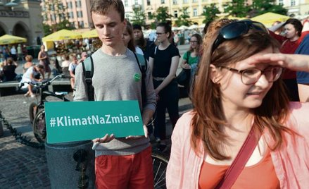 Młodzi Polacy coraz bardziej stanowczo domagają się skutecznego przeciwdziałania ocieplaniu klimatu