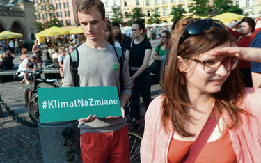 Młodzi Polacy coraz bardziej stanowczo domagają się skutecznego przeciwdziałania ocieplaniu klimatu