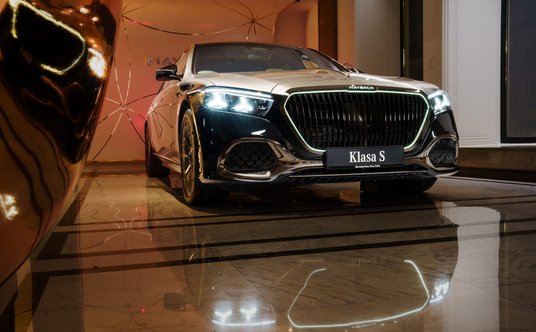 Maybach klasy S.