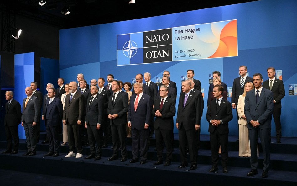 Przywódcy państw NATO na szczycie w Hadze