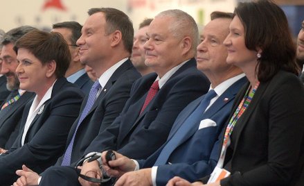 PiS idzie na coraz większe zwarcie