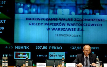 Były prezes GPW, Wiesław Rozłucki podczas Nadzwyczajnego Walnego Zgromadzenia GPW