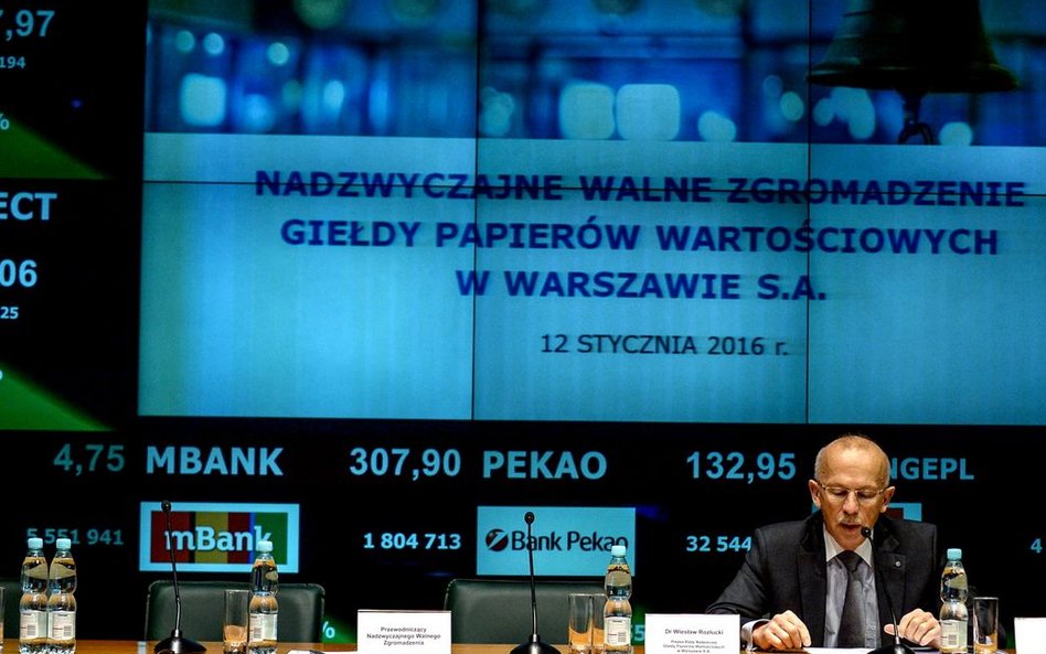 Były prezes GPW, Wiesław Rozłucki podczas Nadzwyczajnego Walnego Zgromadzenia GPW