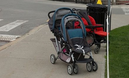 Marsz pustych wózków w Warszawie