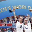 Megan Rapinoe i Rose Lavelle po wygraniu mundialu w 2019 roku