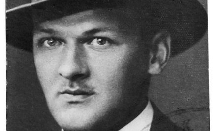 Władysalw Broniewski; książka "Broniewski w potrzasku uczuć" Dariusza Pachockiego ukazała się nakład