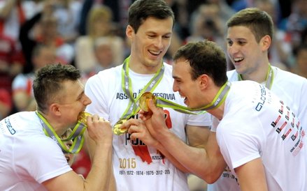 Drużyna z Rzeszowa wygrała w play off (do trzech wygranych) i została mistrzem kraju.