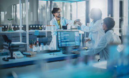 Firmy biotechnologiczne powoli myślą nad tym, jak spieniężyć swoją dotychczasową pracę. Trzeba jedna