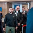 El presidente Zelensky rodeado de guardaespaldas en el Foro de Davos