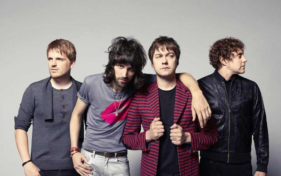 Kasabian - Sergio Pizzorno (drugi od lewej) został liderem zespołu po odejściu Christophera Karloffa