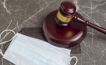 Za złamanie przepisów covidowych grożą różne sankcje dla osób fizycznych jak i przedsiębiorców