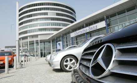 Zyski Daimlera pożarte przez Chryslera