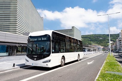 Hiszpański producent dostarczy do Warszawy 10 autobusów