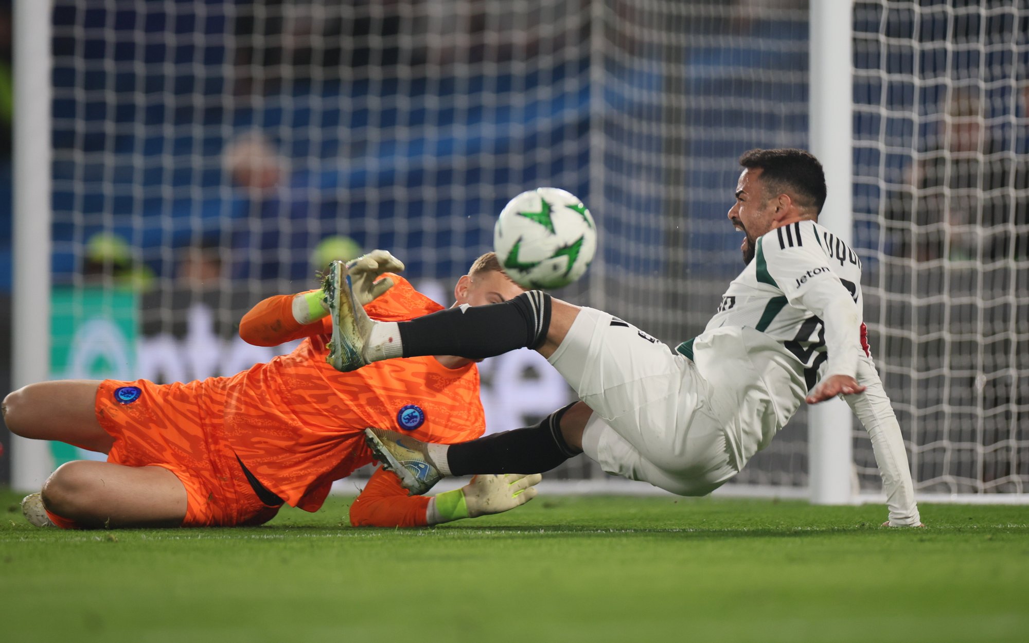 Liga Konferencji. Legia pokonała Chelsea, miła niespodzianka w Londynie